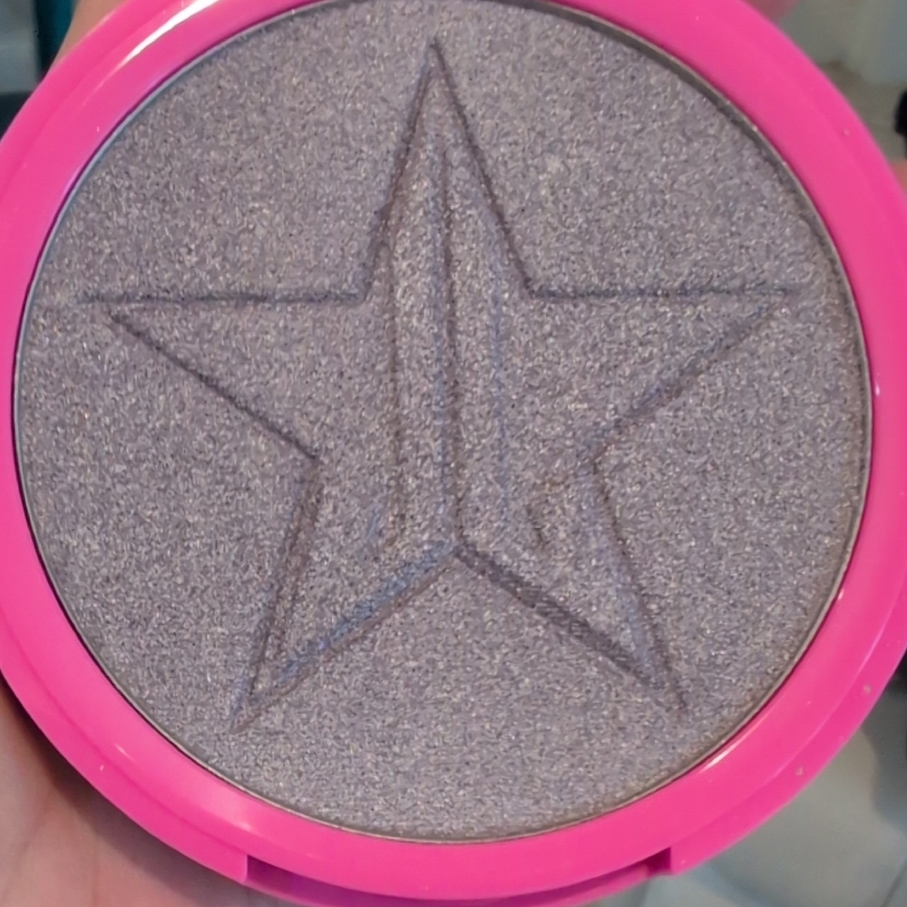 Jeffree Star Cosmetics Pink and Gold Packaging - Picture 6 of 8
